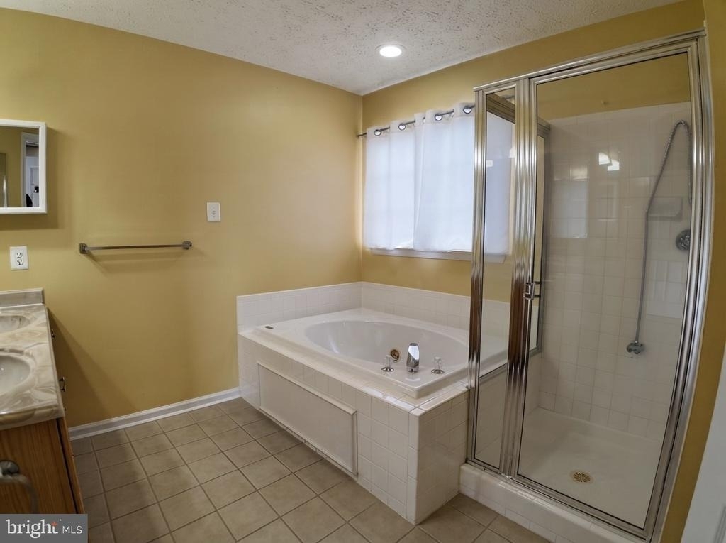 9746 Harvester Circle - Photo 11