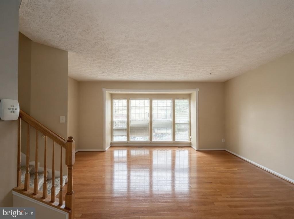 9746 Harvester Circle - Photo 2