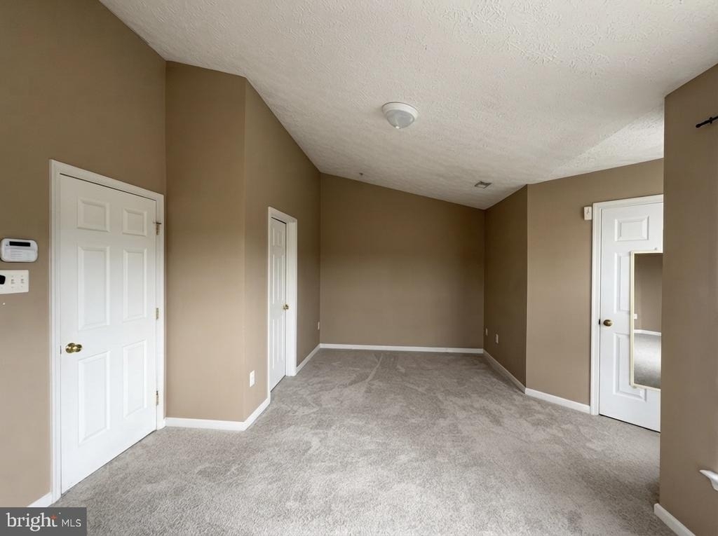 9746 Harvester Circle - Photo 6