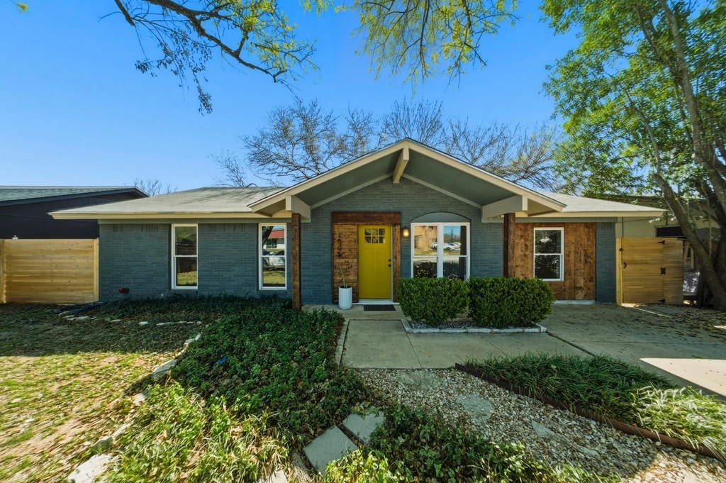 1005 Arthur Stiles Rd - Photo 0