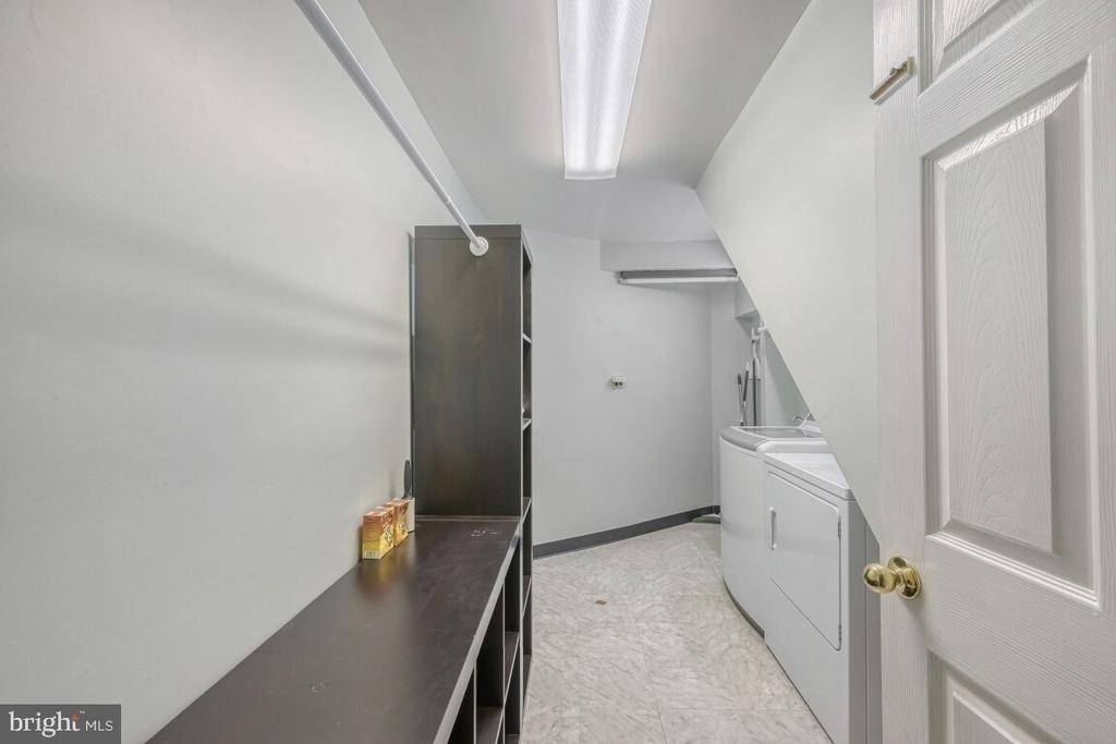 7222 Brookfalls Terrace - Photo 14