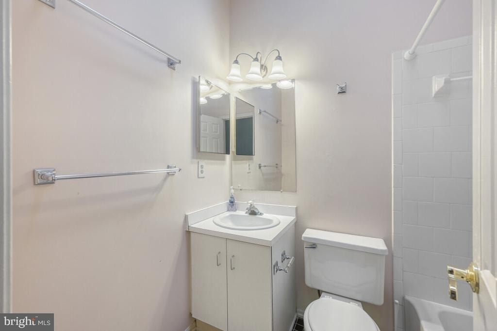 7222 Brookfalls Terrace - Photo 12