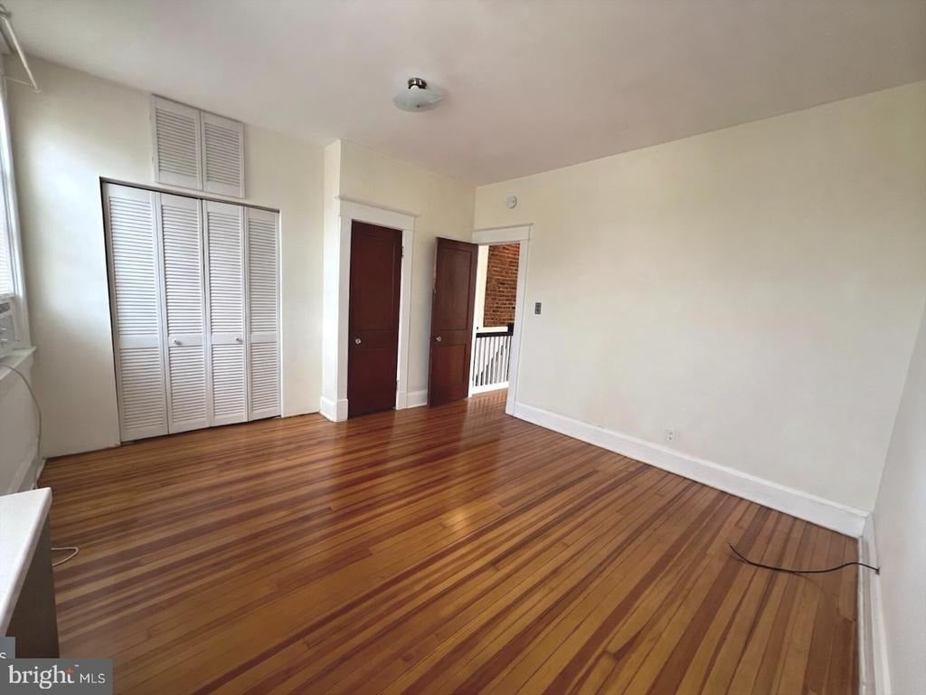 1333 W 40th Street - Photo 10