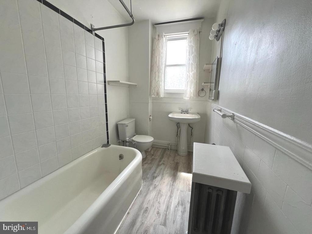 1333 W 40th Street - Photo 12