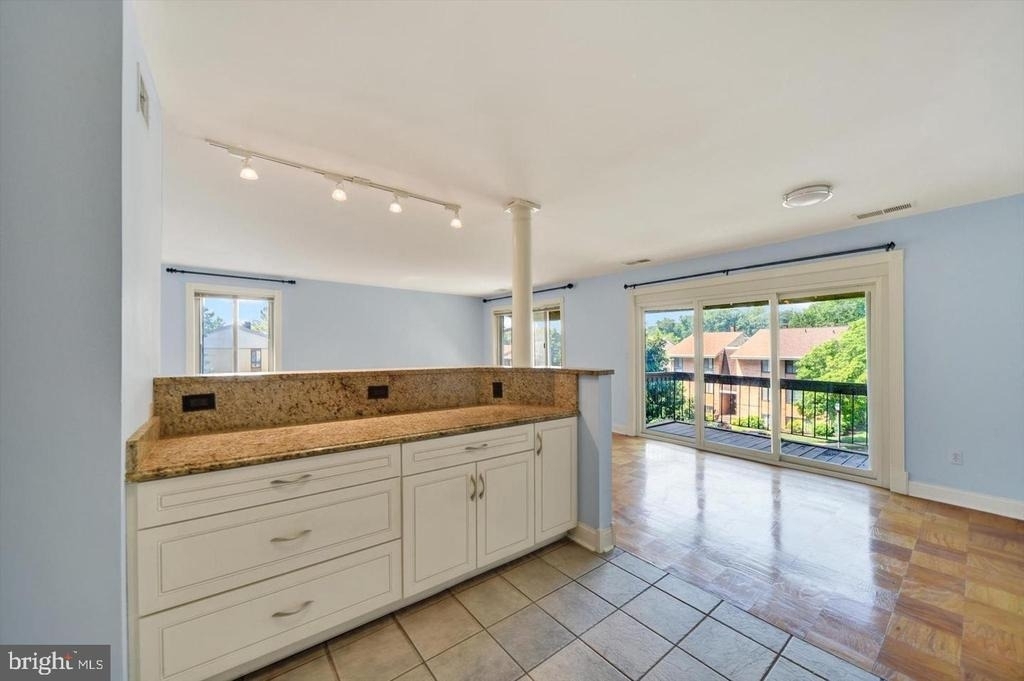 7 Cross Keys Road - Photo 9