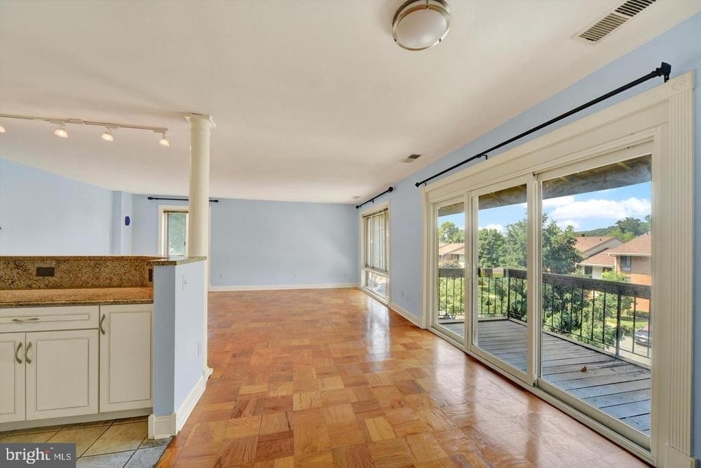 7 Cross Keys Road - Photo 5