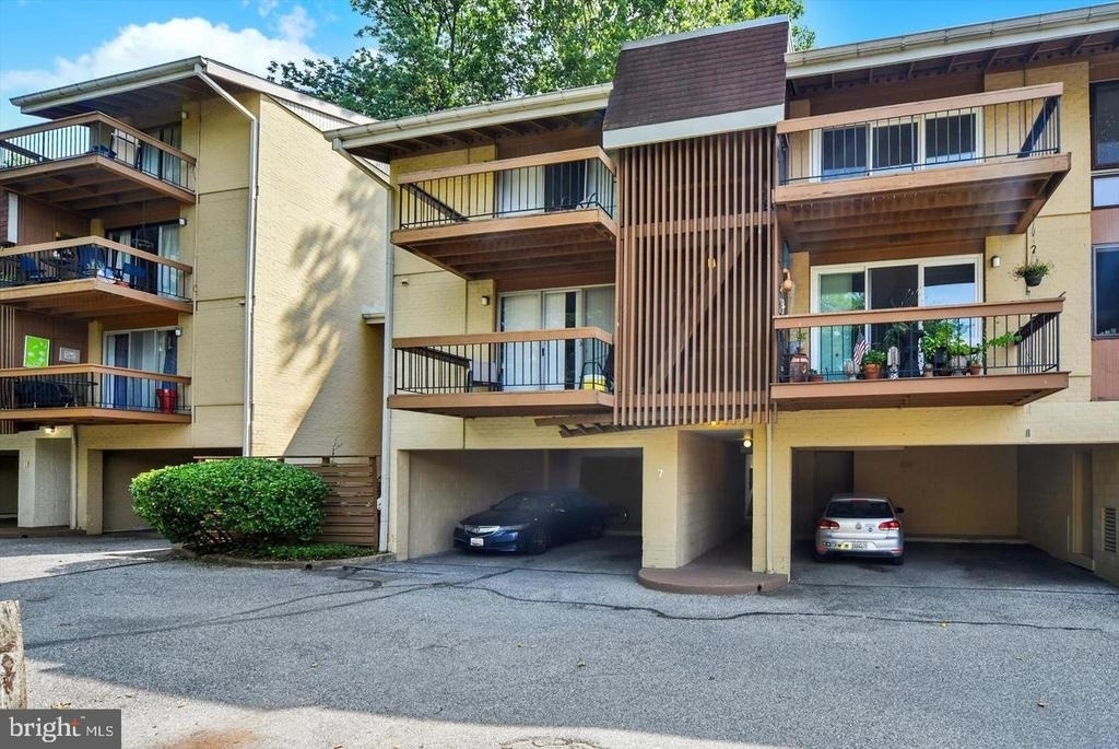 7 Cross Keys Road - Photo 1