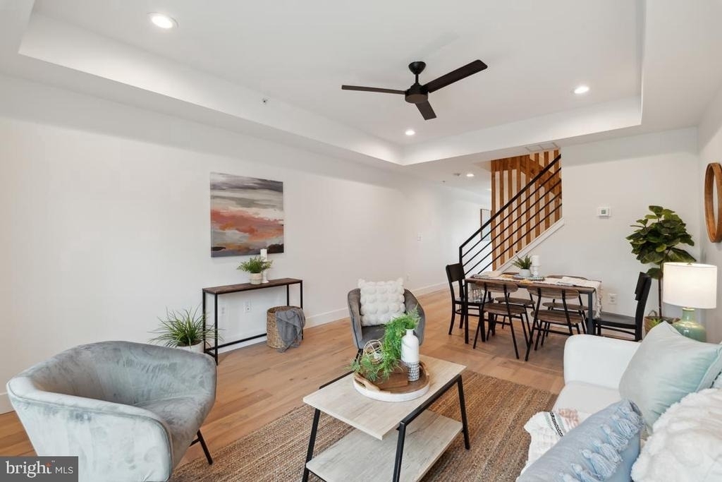 1207 Dellwood Avenue - Photo 3
