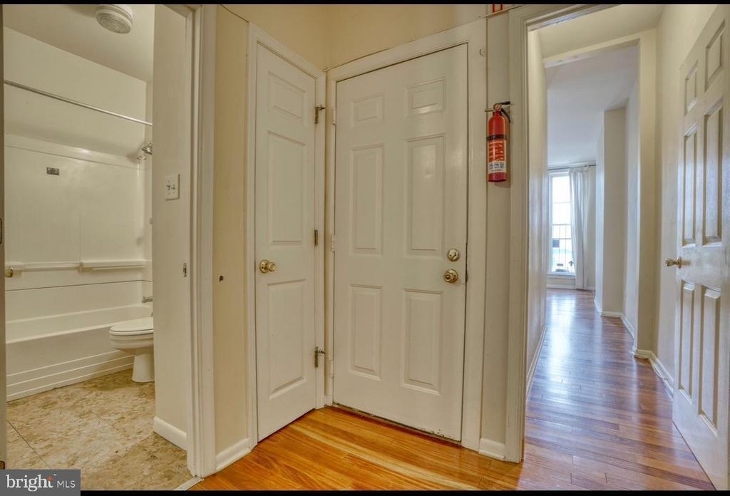 424 E North Avenue - Photo 5