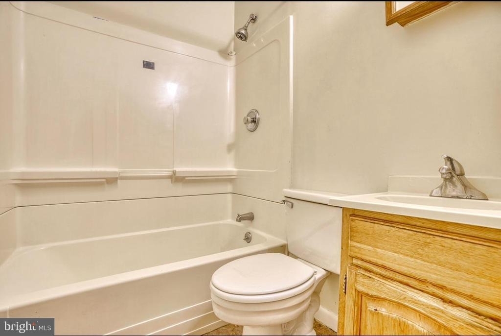 424 E North Avenue - Photo 6