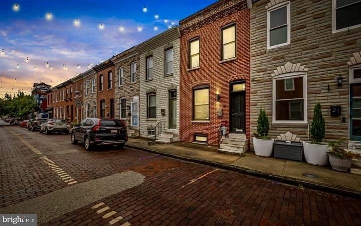 19 S Curley Street - Photo 0