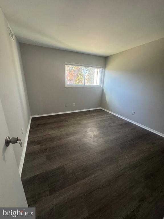 3421 Glen Avenue - Photo 2