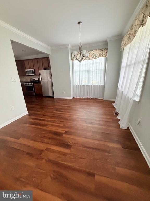 309 Mill Pond Avenue - Photo 2
