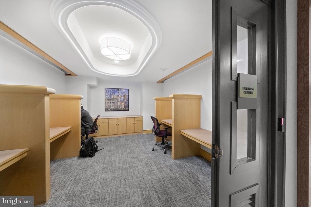 631 D Street Nw - Photo 38