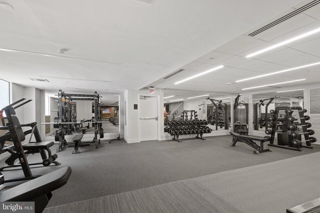 631 D Street Nw - Photo 36