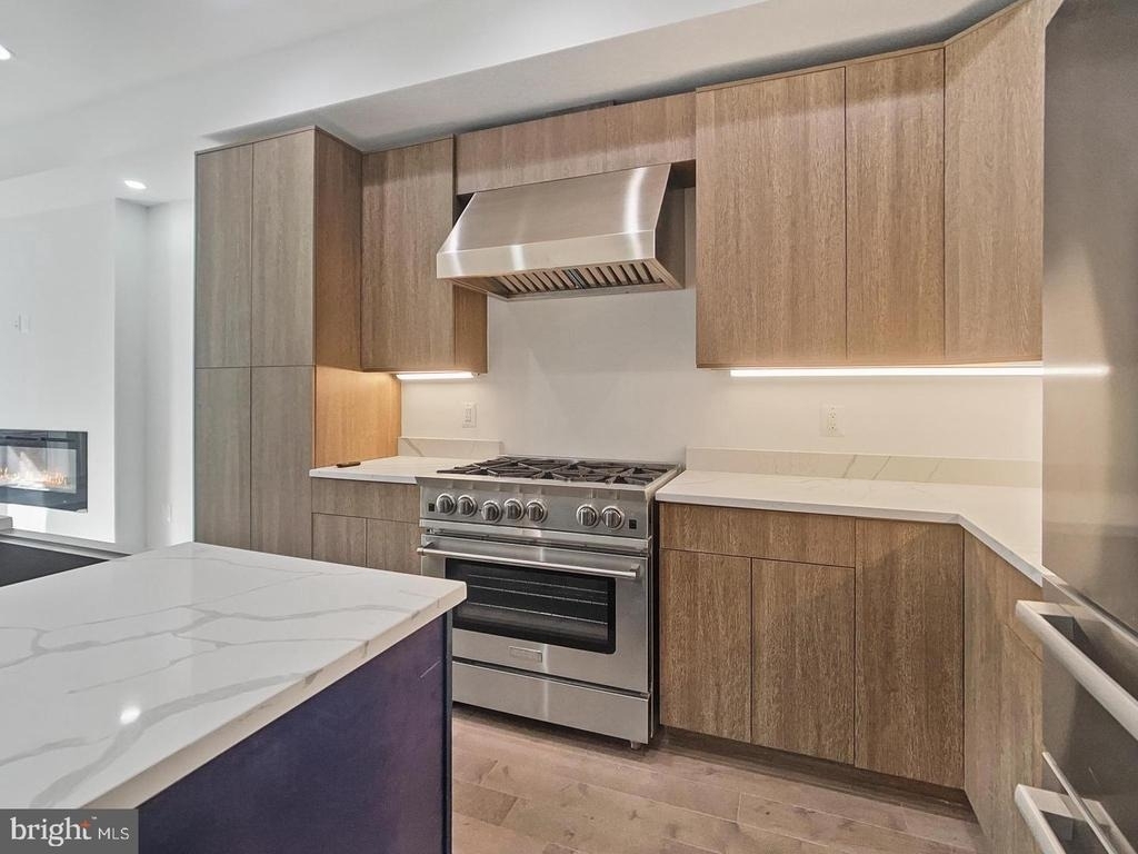 2228 13th Street Nw - Photo 10