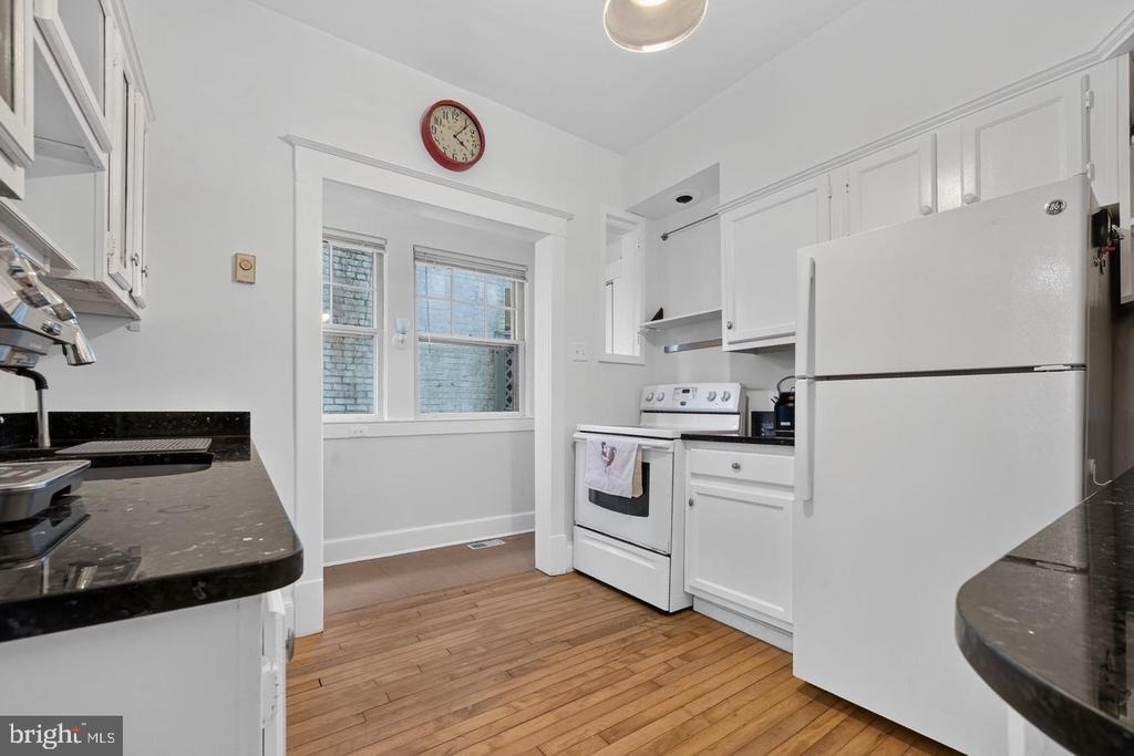 4423 P Street Nw - Photo 5