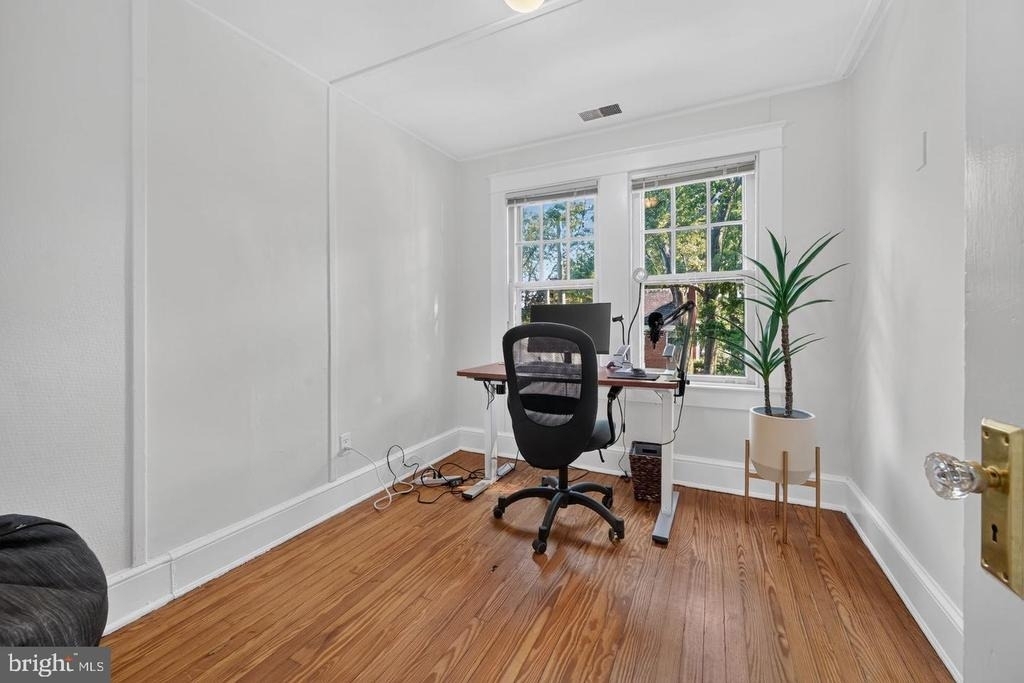 4423 P Street Nw - Photo 19