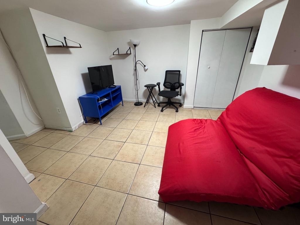 520 Kenyon Street Nw - Photo 8