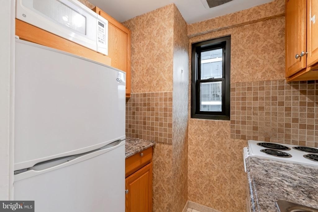 2141 I Street Nw - Photo 8