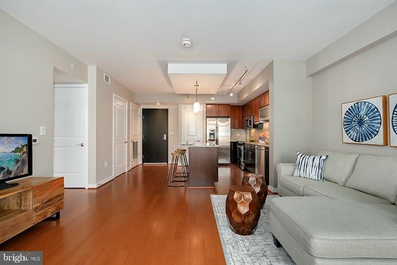 1025 1st Street Se - Photo 9