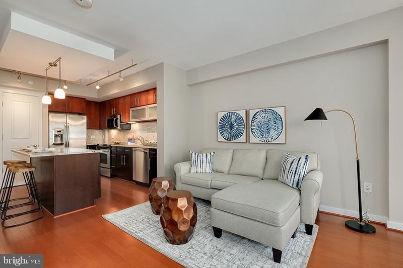 1025 1st Street Se - Photo 8