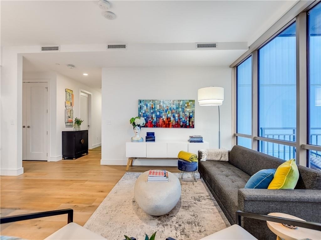 222 West Ave - Photo 5