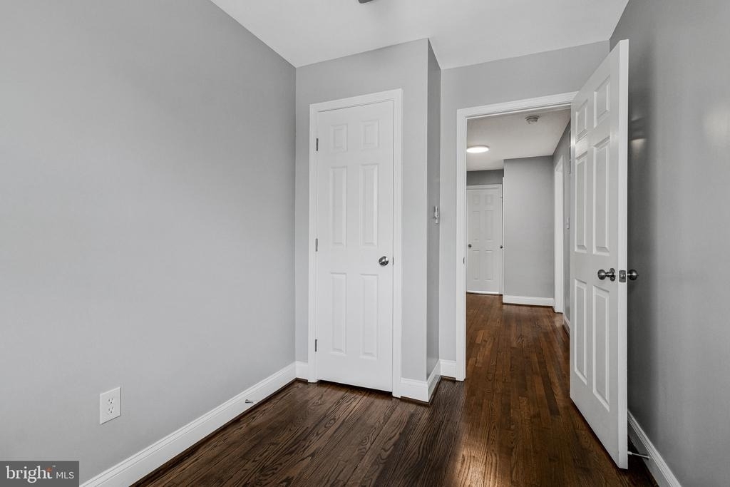 19 Atlantic Street Se - Photo 18