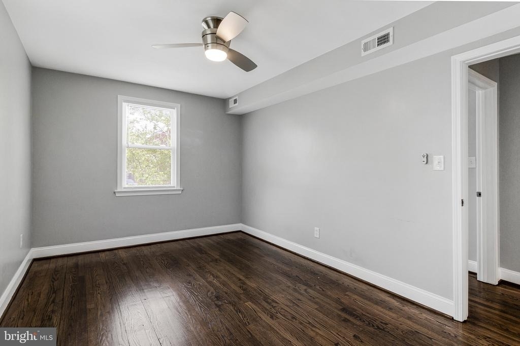 19 Atlantic Street Se - Photo 20