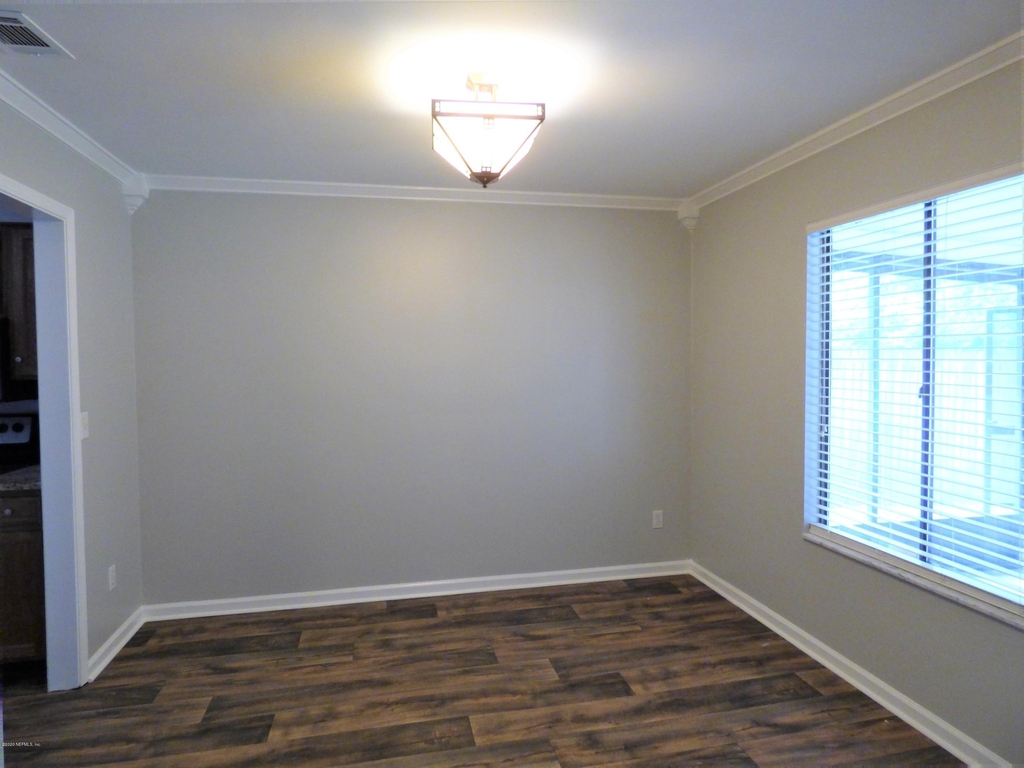 10526 Anchorage Cove Lane - Photo 5