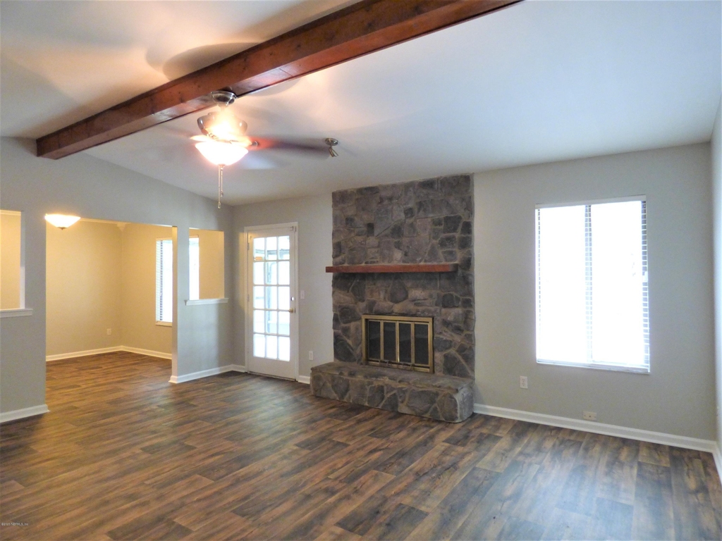 10526 Anchorage Cove Lane - Photo 2