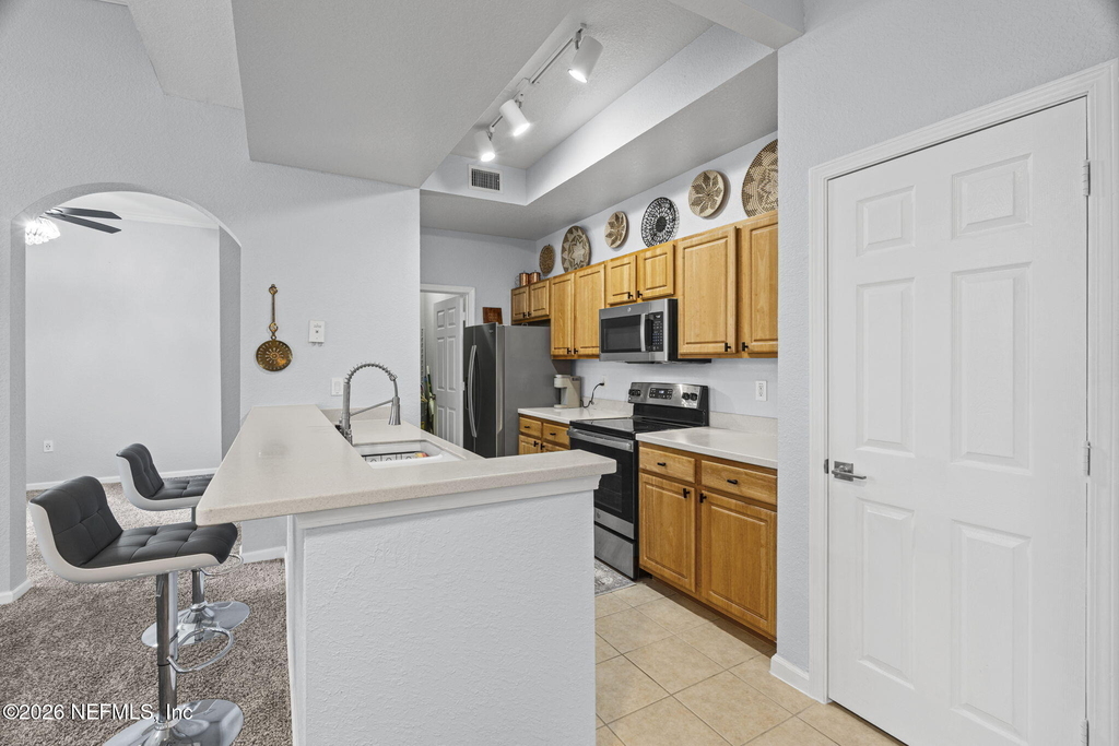 10075 Gate Parkway N - Photo 7