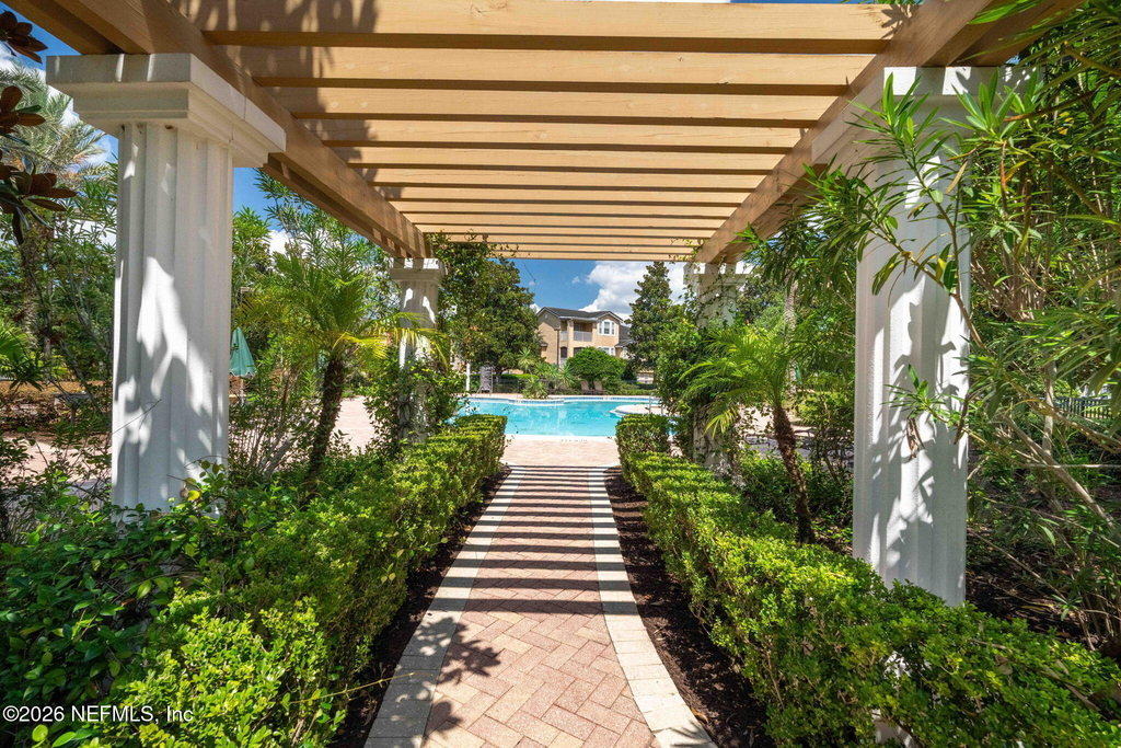 10075 Gate Parkway N - Photo 24
