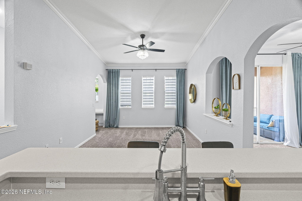 10075 Gate Parkway N - Photo 10