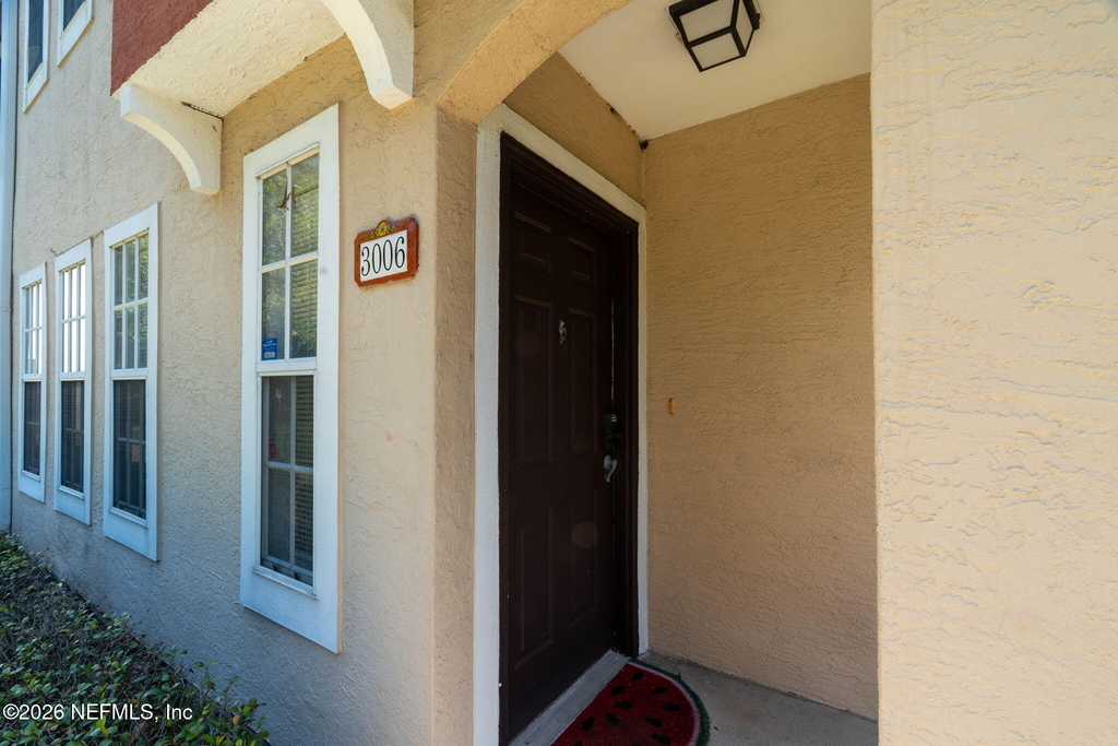 10075 Gate Parkway N - Photo 4