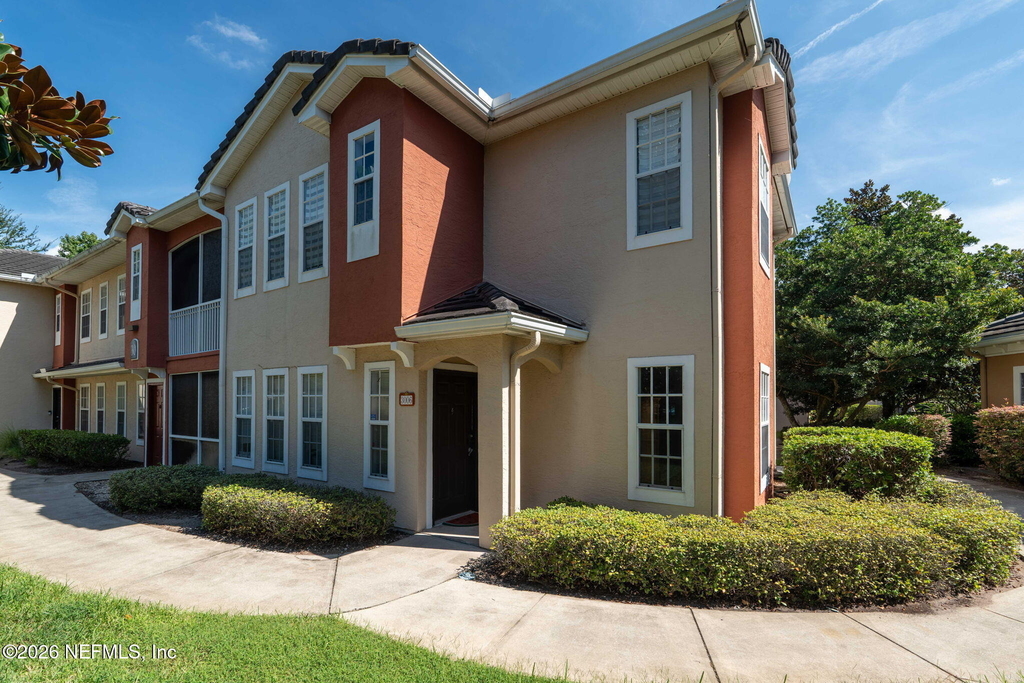 10075 Gate Parkway N - Photo 3