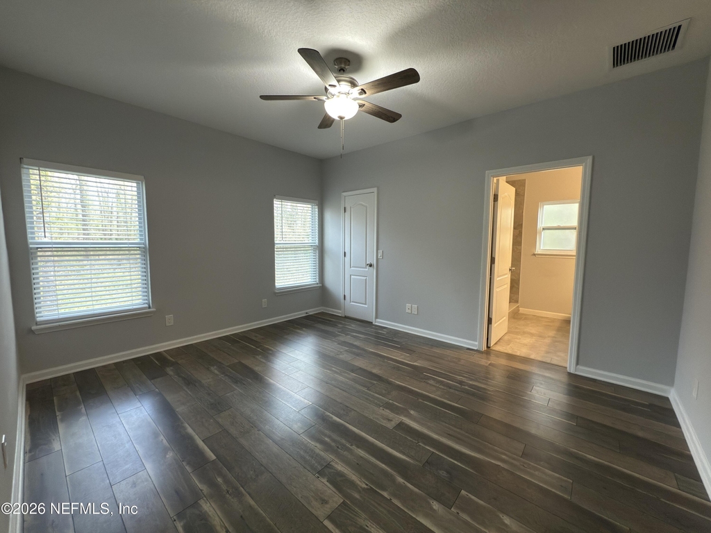 10680 Vaughan Avenue - Photo 7