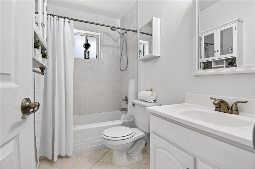 255 Jefferson Place - Photo 9