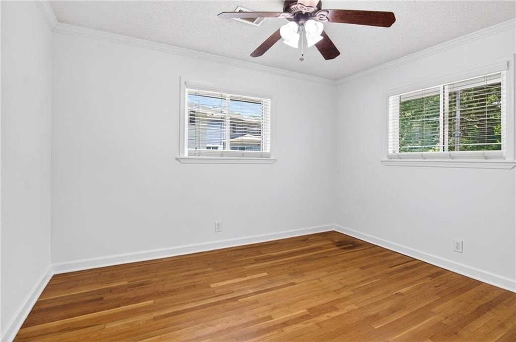 255 Jefferson Place - Photo 10
