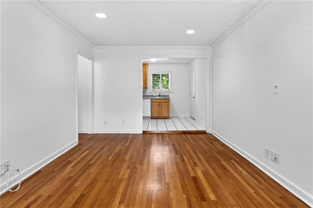 255 Jefferson Place - Photo 7