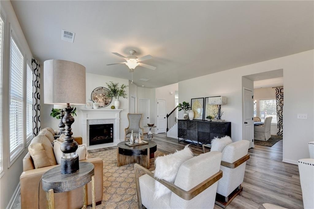 766 Rodeo Drive - Photo 4