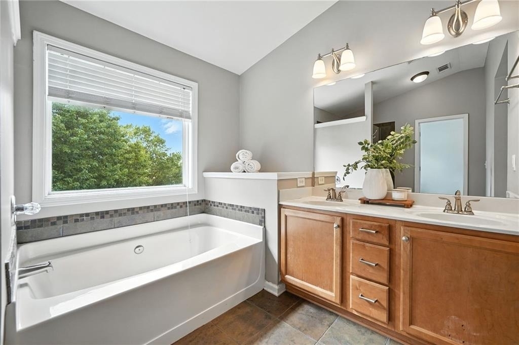 6030 Ellington Cove - Photo 20