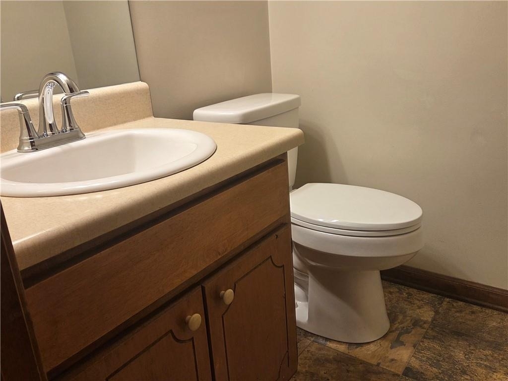 8492 Pineland Drive - Photo 5