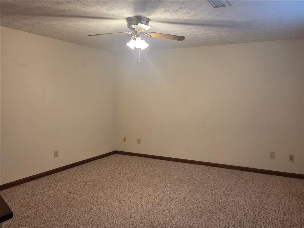 8492 Pineland Drive - Photo 4