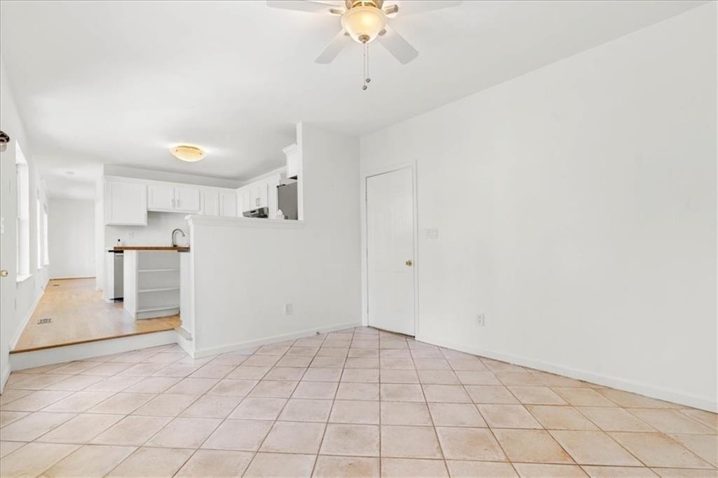 11190 Abbotts Station Drive - Photo 10