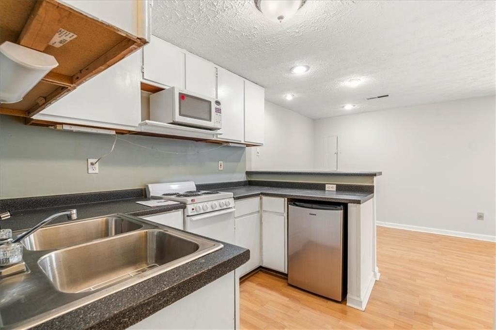 11190 Abbotts Station Drive - Photo 24