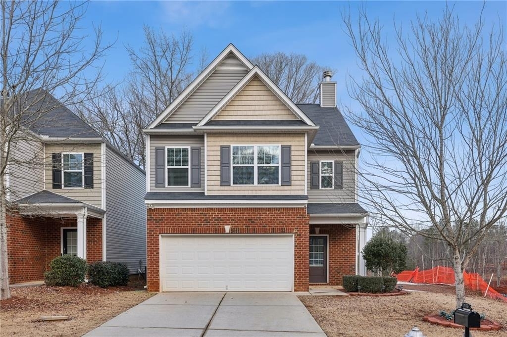3145 Englewood Drive - Photo 0