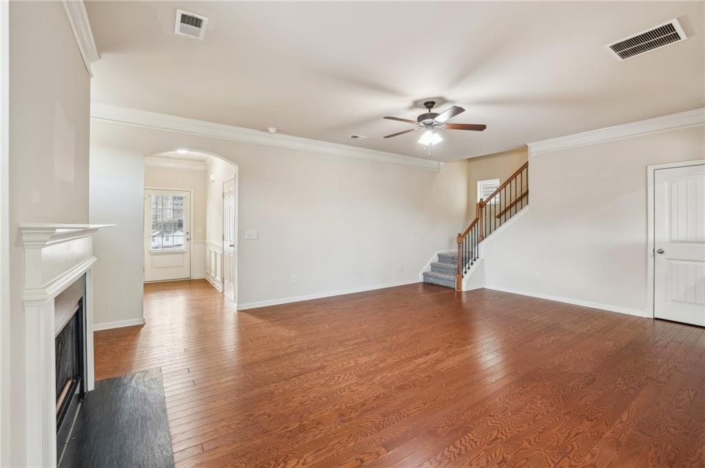 3145 Englewood Drive - Photo 5