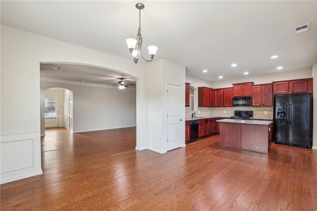 3145 Englewood Drive - Photo 7