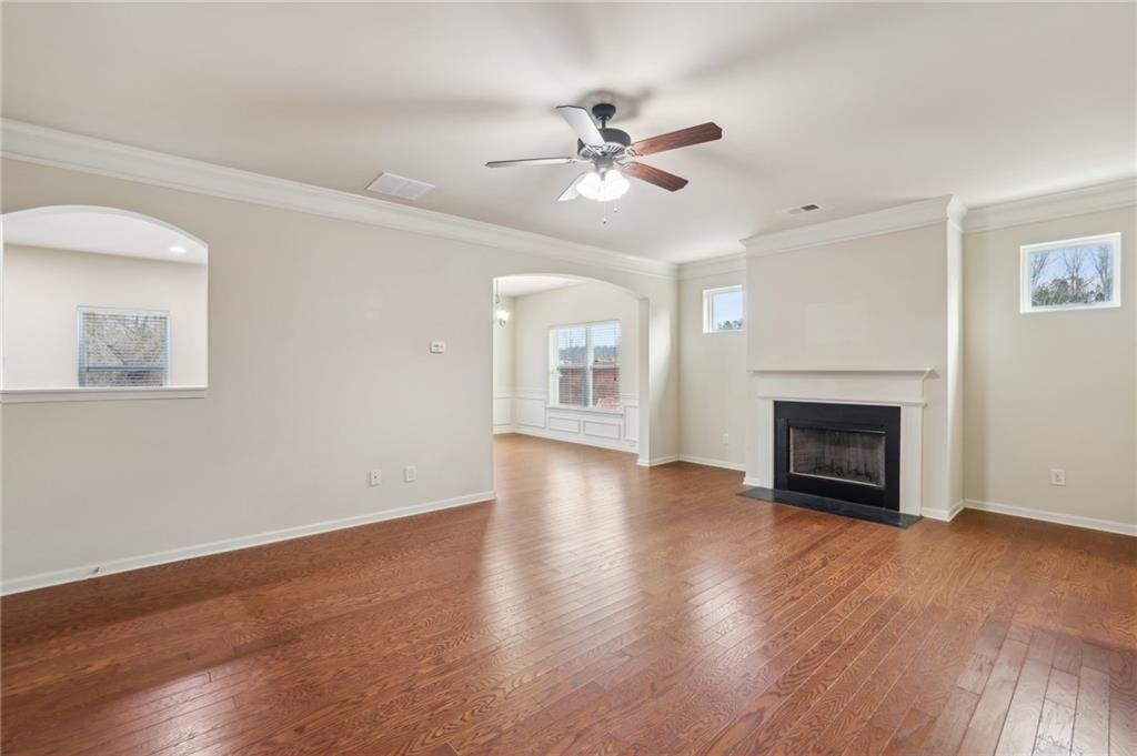 3145 Englewood Drive - Photo 4